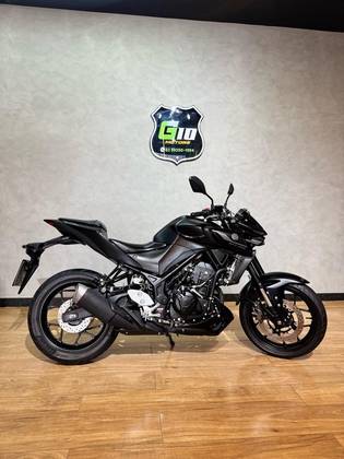 YAMAHA MT-03 ABS YAMAHA MT-03 ABS
